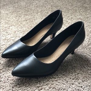 Size 10 Black Clarks Heels